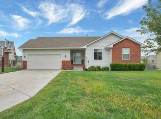 3624 N Forest Ridge Ct, Wichita, KS 67205