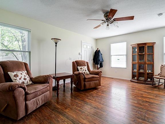 5th image of 5961 Eden Valley Dr