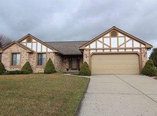 41050 White Haven Ct, Northville, MI