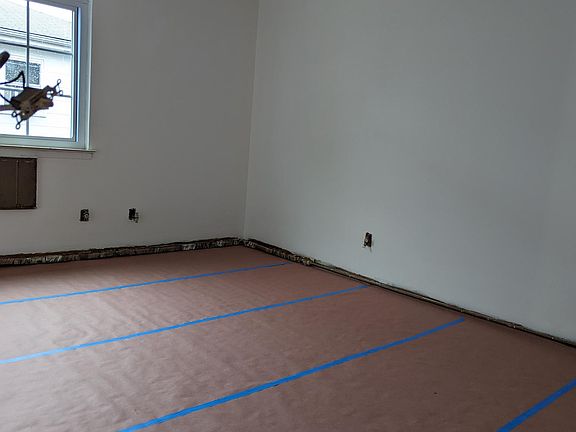4th image of 31 Fero St
