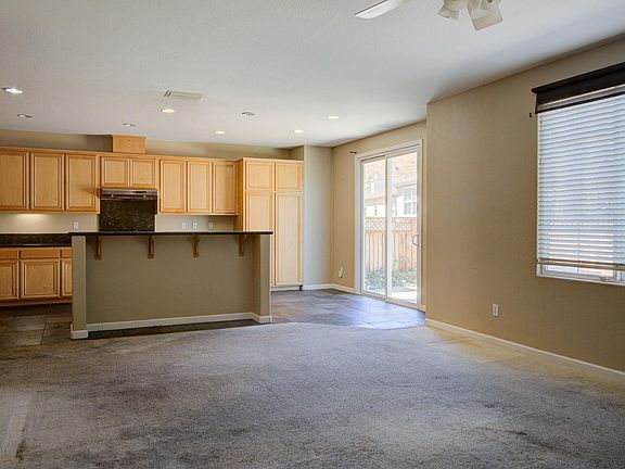 4th image of 7245 Willow Creek Circle