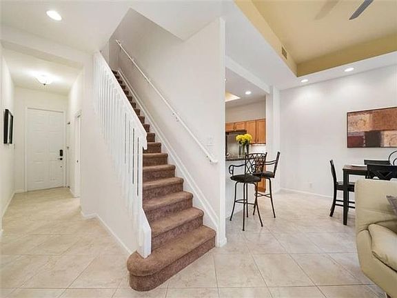 3rd image of 505 SW 18th Ave #1A