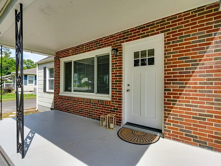 4810 Appian Way — Photo 23