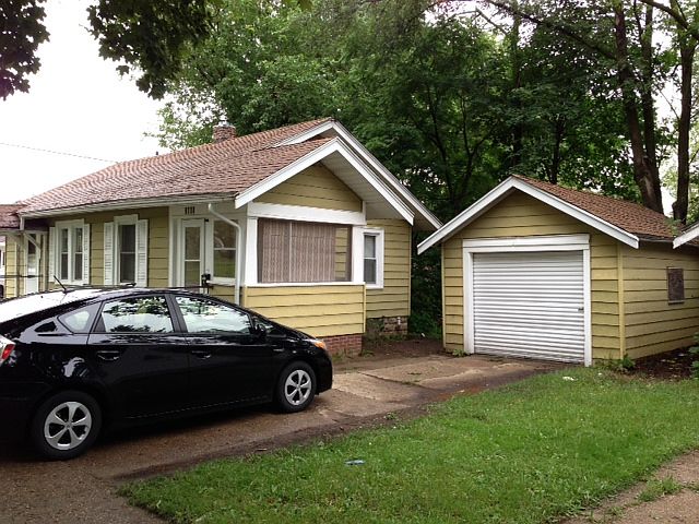 1st image of 2605 Andrews St