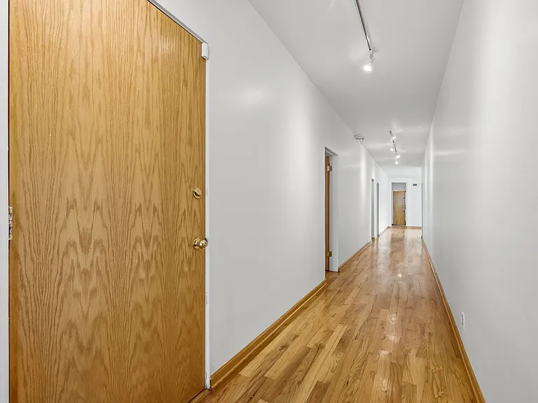 5229 S Greenwood Ave #3 — Photo 12