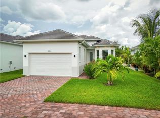 2553 Linda DR, NAPLES, FL 34112