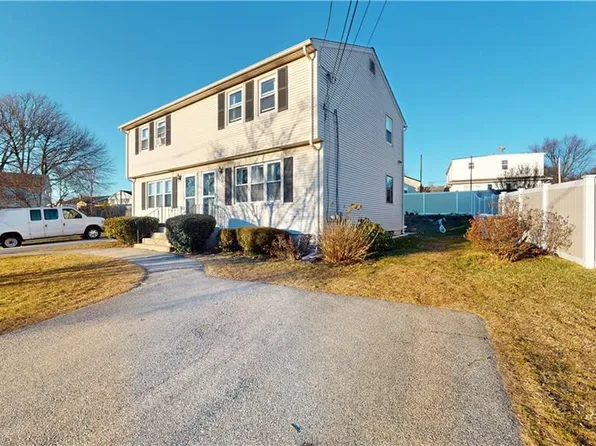 19 Pavilion Ct, Cranston, RI 02920