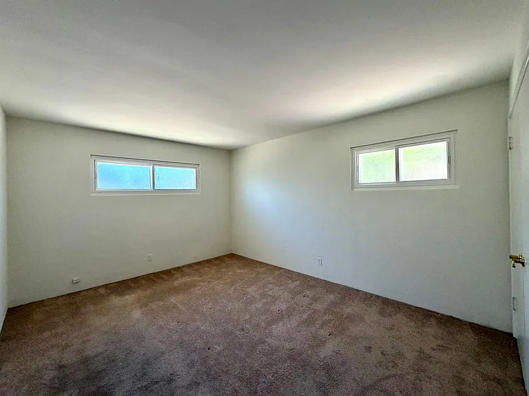 7328 W 88th Pl — Photo 4