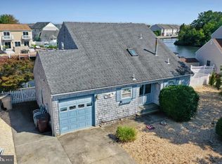 95 Windjammer Ct, Bayville, NJ 08721