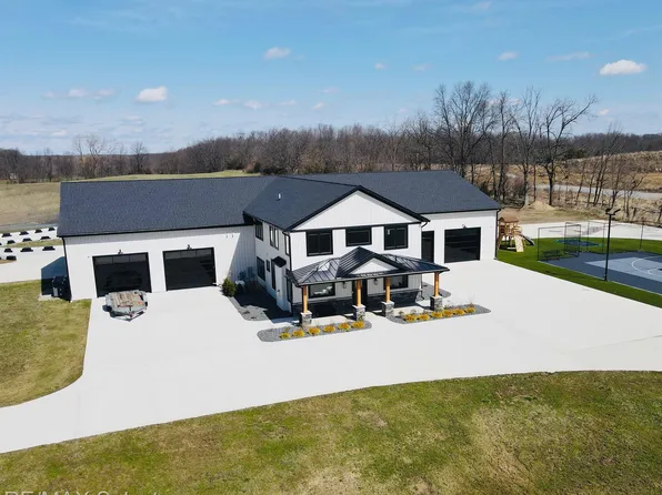 3420 Lahring Rd, Linden, MI 48451