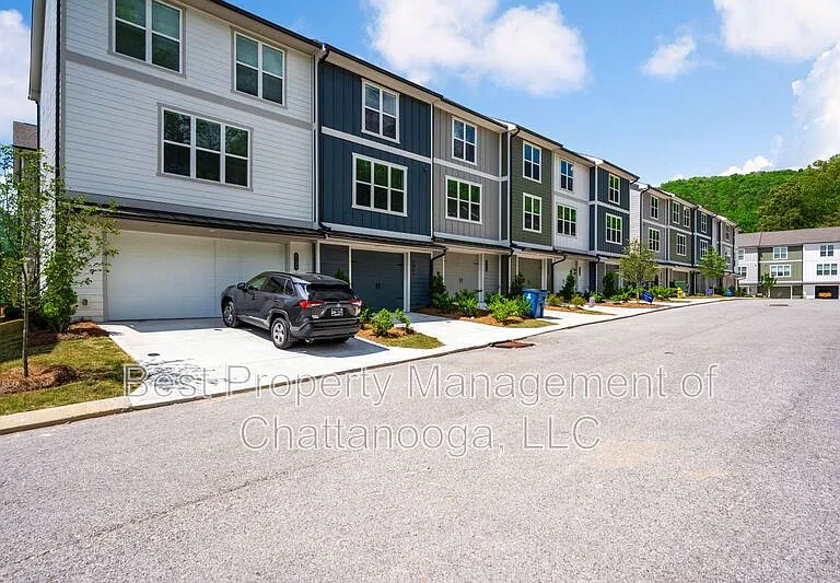 4154 Tillie Cir — Photo 1