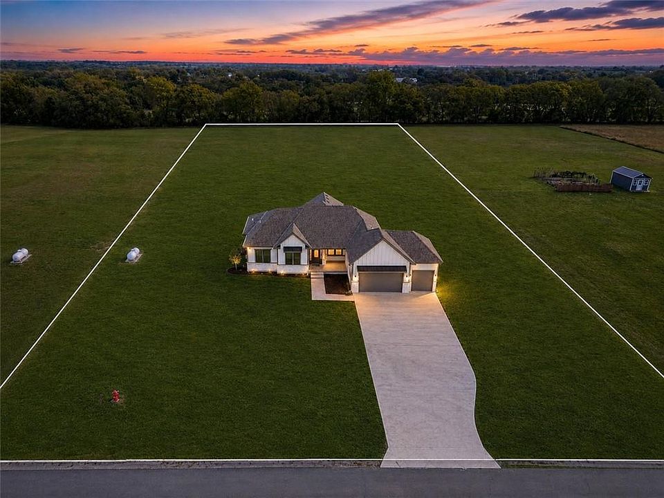 1st image of 13511 Woodland Ranch Dr