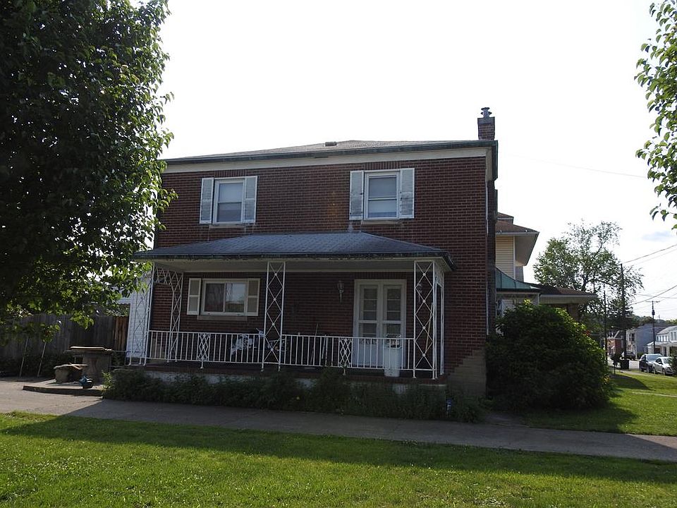1st image of 434 E 2nd St