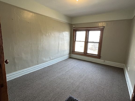 4th image of 304 W Huron Ave #5