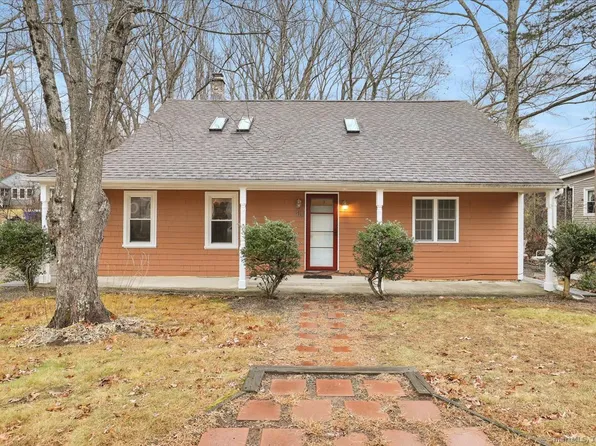 48 Arlington Road, Coventry, CT 06238
