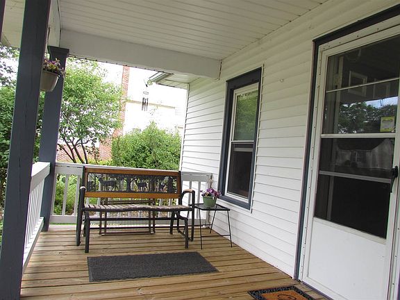 4th image of 408 Wallace Ave