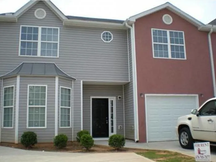 2254 Nicole Dr photo 1