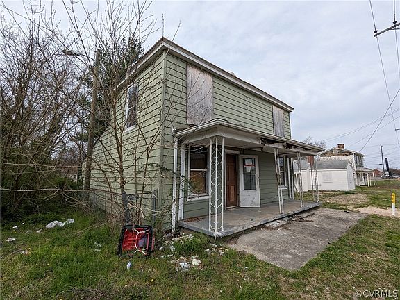 2nd image of 126 S Little Church St