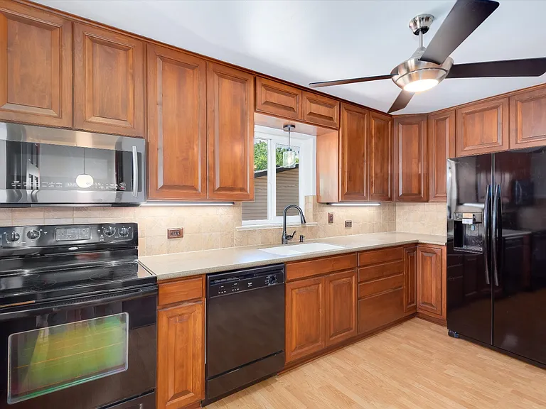 2516 Xavier St — Photo 11