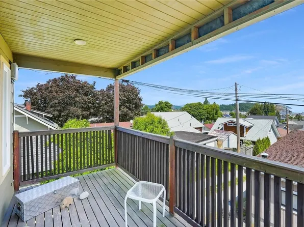 1617 K Ave, Anacortes, WA 98221