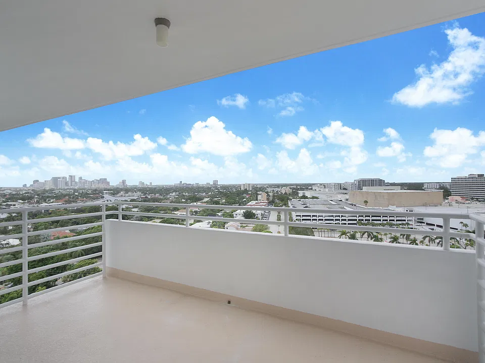 888 Intracoastal Dr #16E
