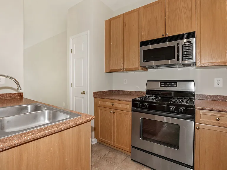 2664 Manhattan Pl #105 — Photo 11