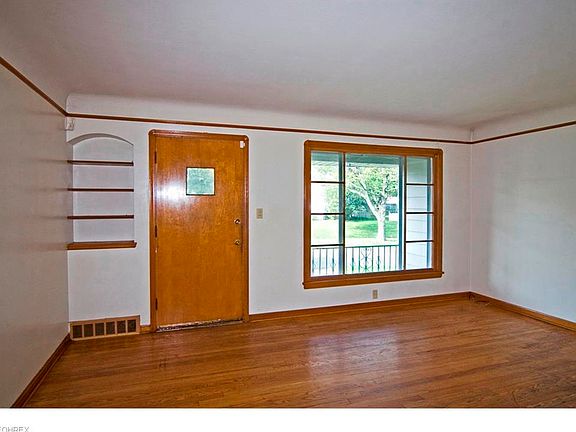 4th image of 1791 Miramar Blvd
