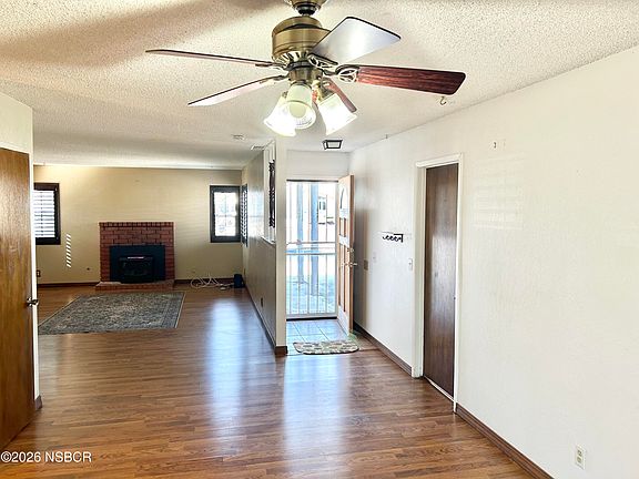 4th image of 1208 Clinton Ct