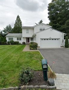 3 Arbor Dr, New Rochelle, NY, 10804