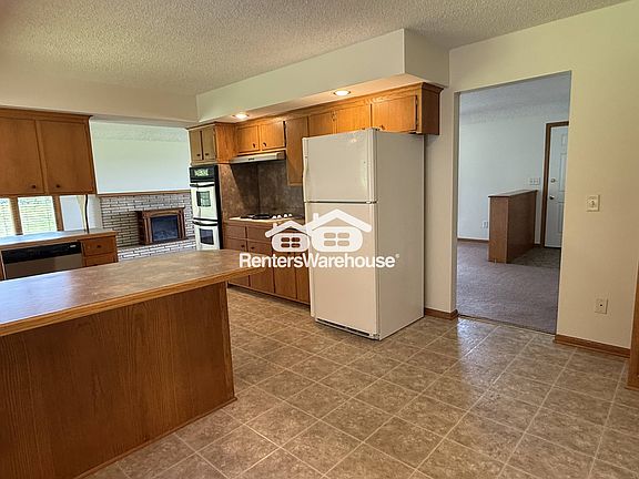 5th image of 17707 Ward Lake Dr NW
