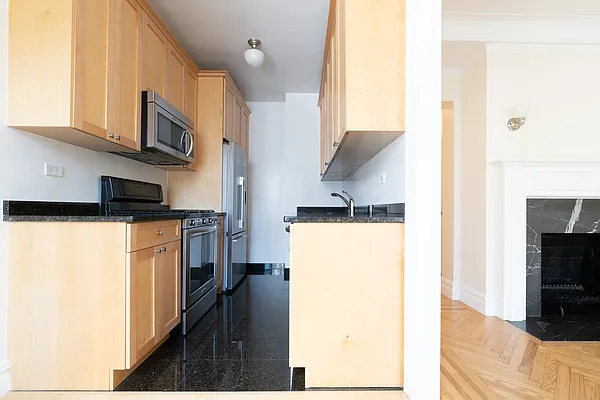 Rented by Corcoran | media 3