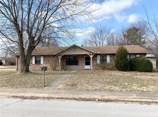 1302 Greenbriar St, Springdale, AR 72762