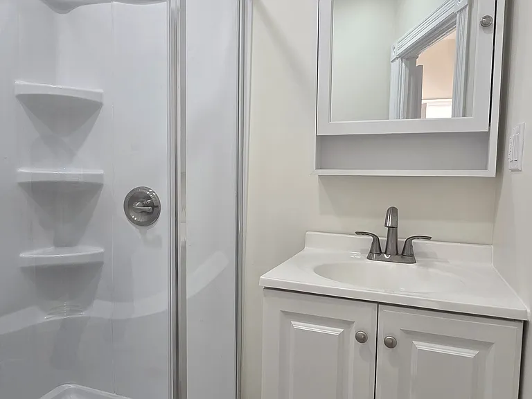 828-832 Kinderkamack Rd #2 — Photo 10