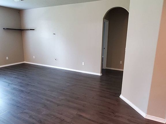 3rd image of 3516 W Everett Pl