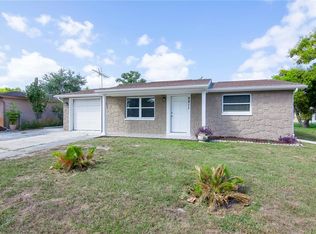 9811 Sandstone Ln, Port Richey, FL 34668