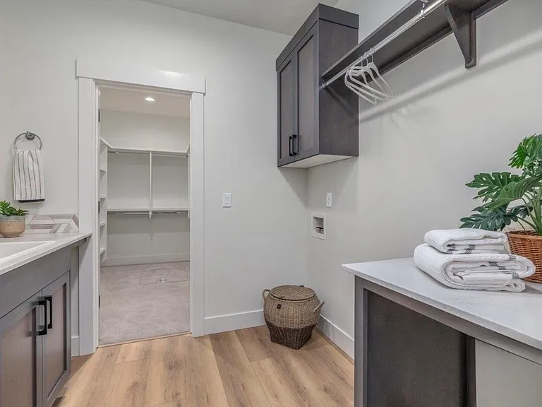440 S Radiator Way — Photo 8