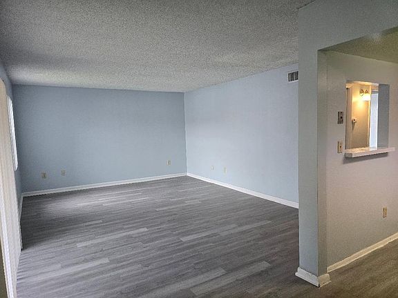 3rd image of 2531 N Alafaya Trl APT 60