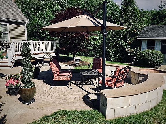 Firepit & Sitting Wall