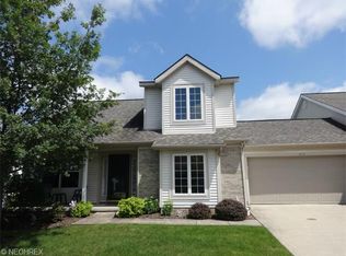 2570 Edgebrook Xing, Twinsburg, OH 44087