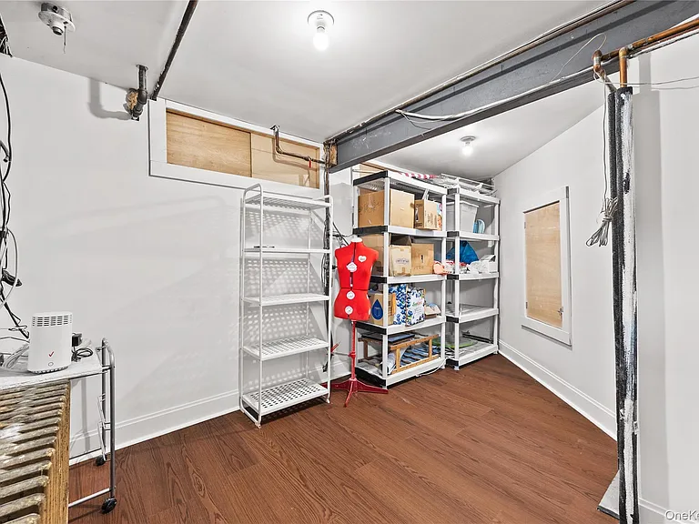 15 Pershing Ave — Photo 30