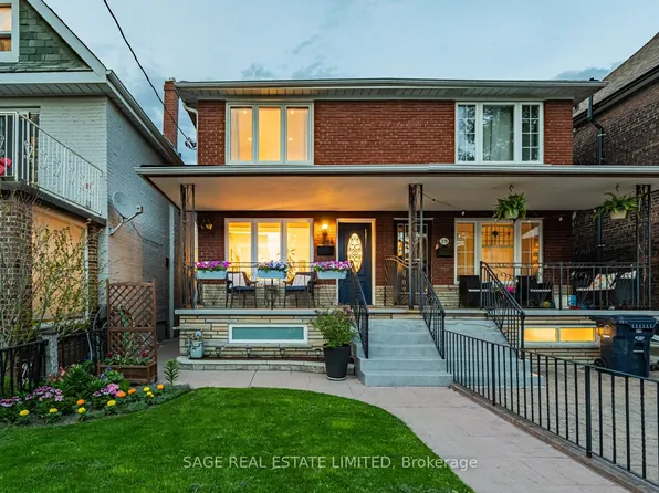 39A Uxbridge Ave, Toronto, ON M6N 2Y1