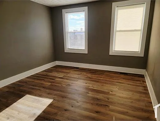 4338 Sheldon Ave — Photo 7