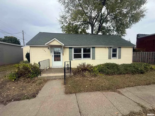 104 W Bennett St #3, Mc Causland, IA 52758