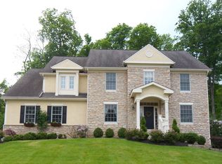 2906 Laura Pl, Lewis Center, OH 43035