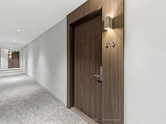 5th image of 185 Roehampton Ave #510