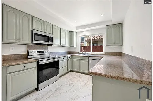 3333 Fairfield Ave #B Photo 1