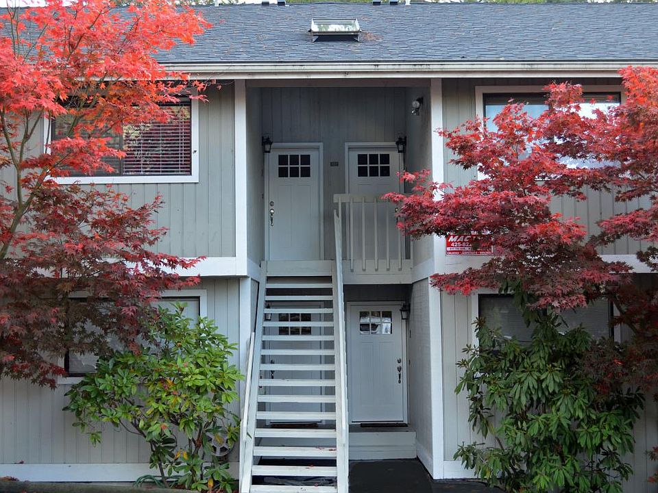 Exterior. Unit is located top left.