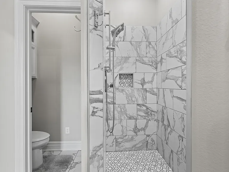 301 Rosedown Ln — Photo 18