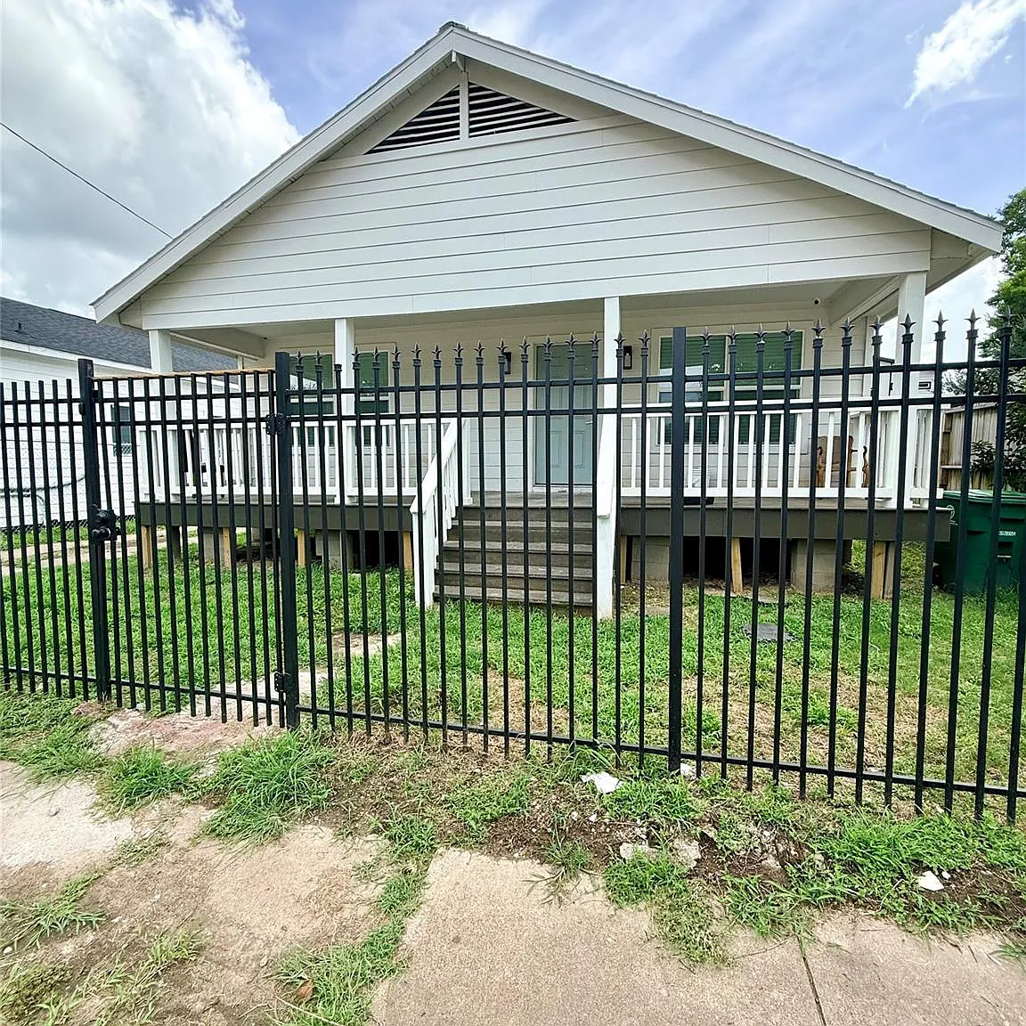 4 bed, 2.0 bath, 1544 sqft, $1,750 — Photo 1