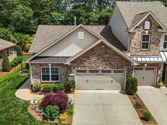 2nd image of 313 Saint Elizabeth Dr #132
